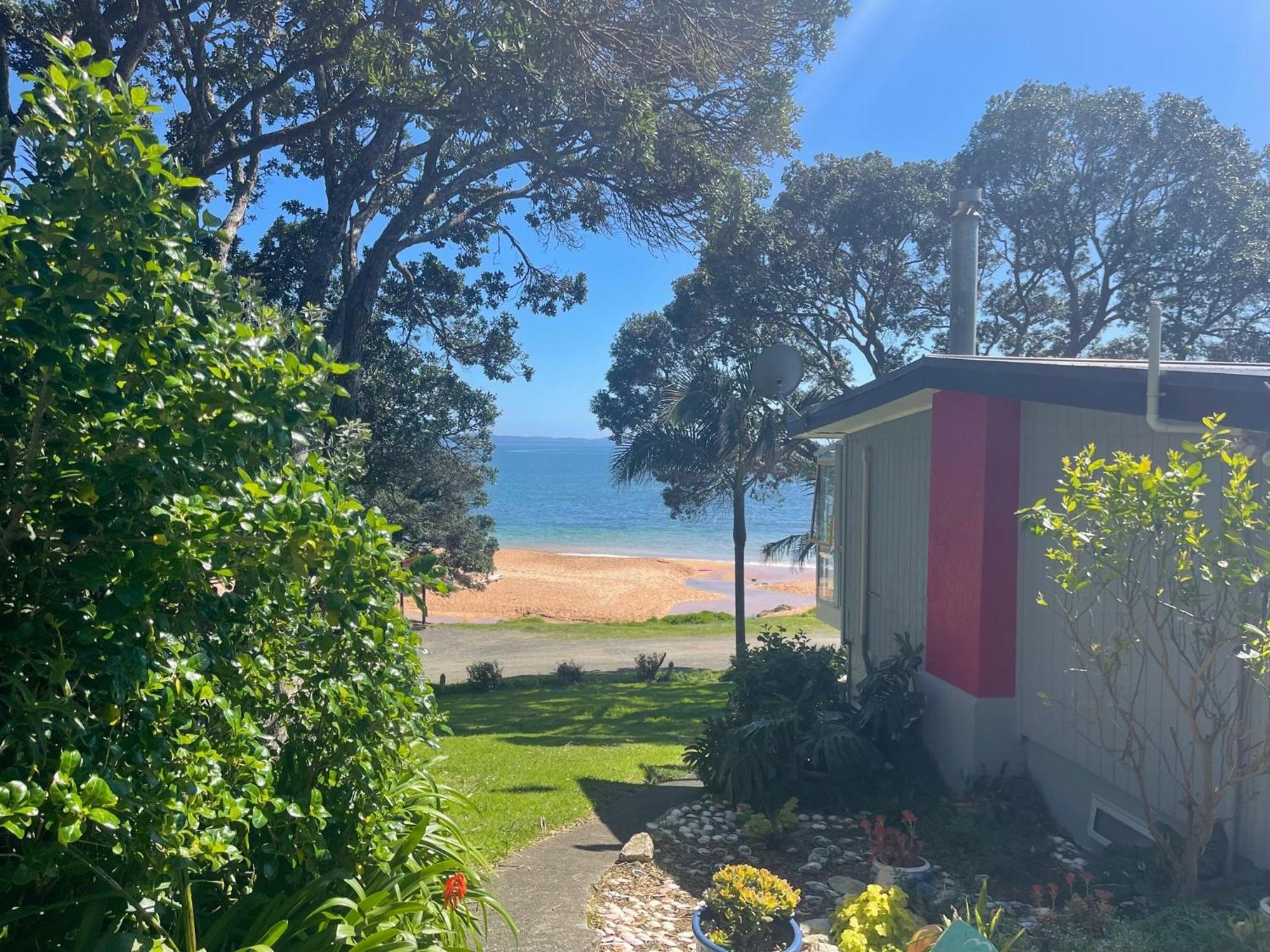 Driftwood Lodge Beachfront, Cable Bay, Coopers Beach, Northland Exterior photo