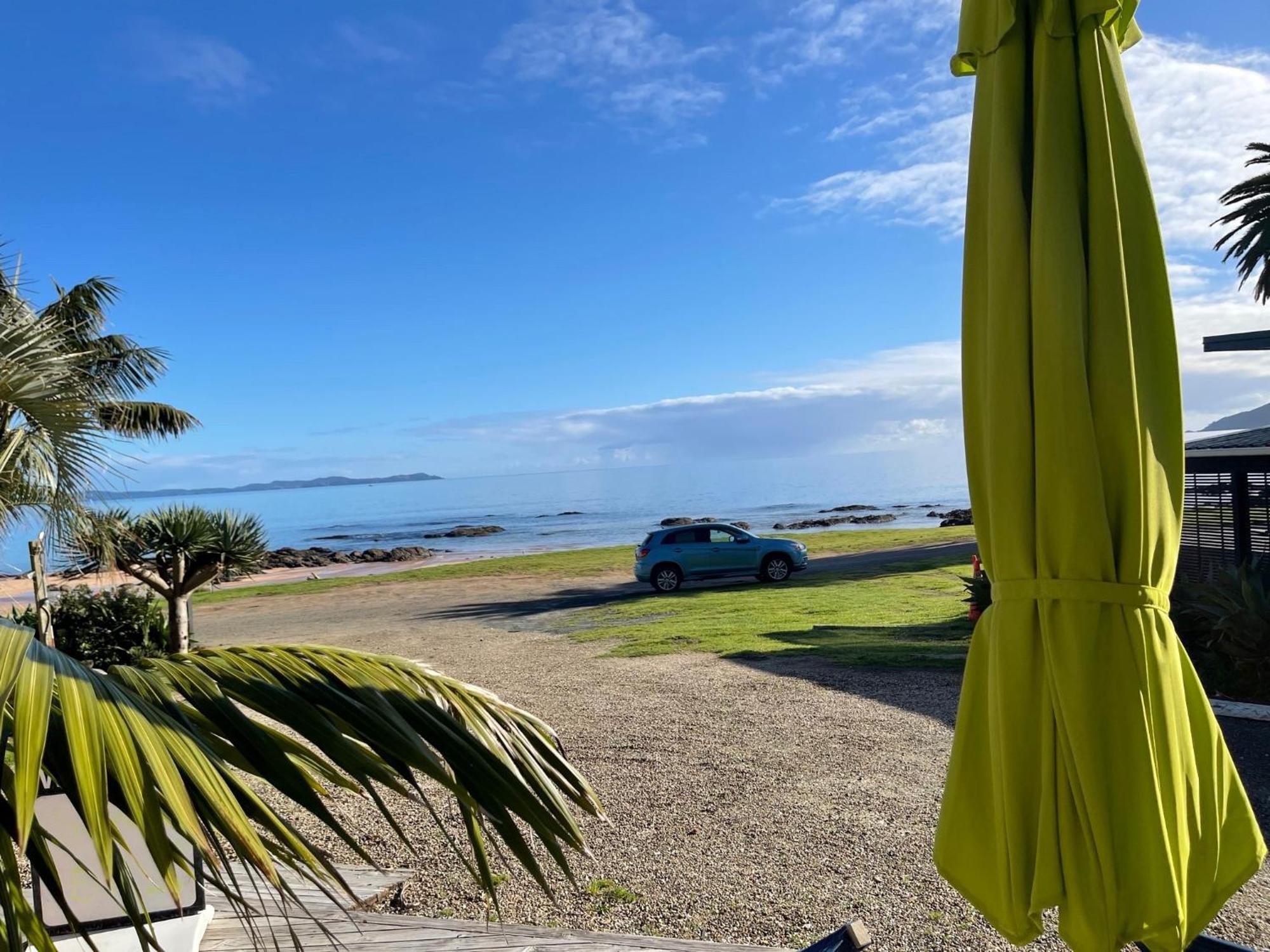 Driftwood Lodge Beachfront, Cable Bay, Coopers Beach, Northland Exterior photo