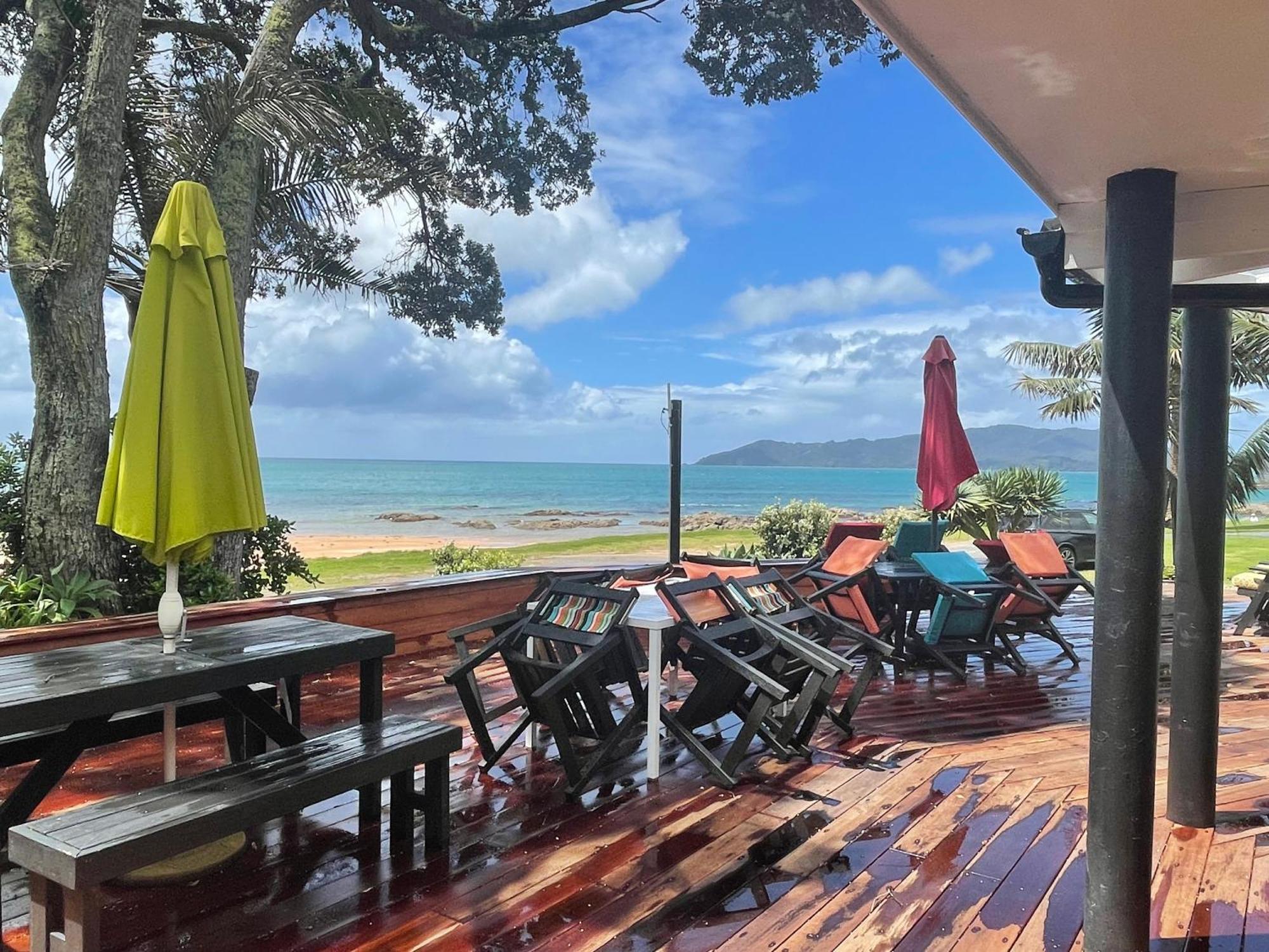 Driftwood Lodge Beachfront, Cable Bay, Coopers Beach, Northland Exterior photo