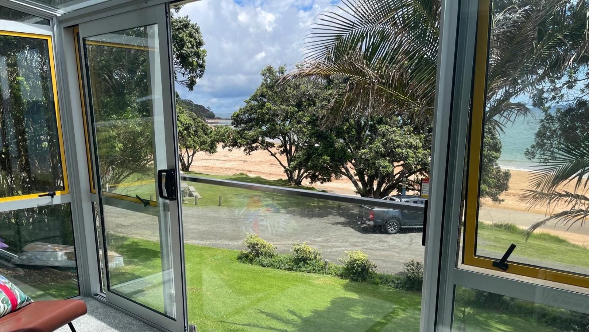 Driftwood Lodge Beachfront, Cable Bay, Coopers Beach, Northland Exterior photo